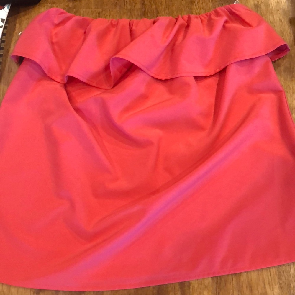 Coral tube top